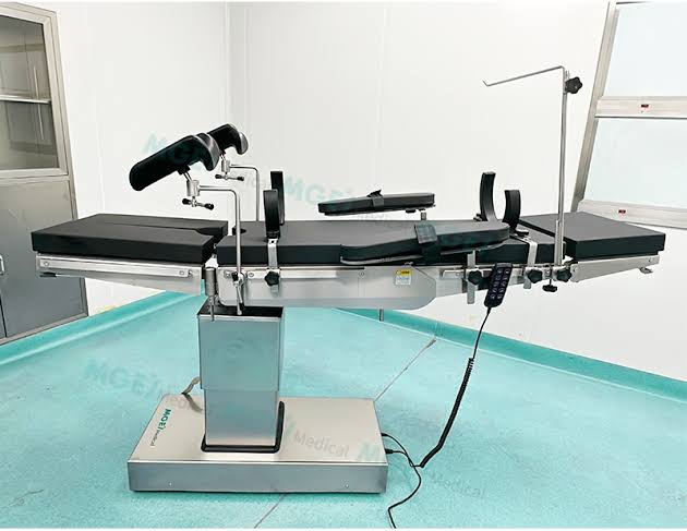 Operating Table (Electric)